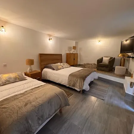 Les D'hotes Du לינה וארוחת בוקר 3*